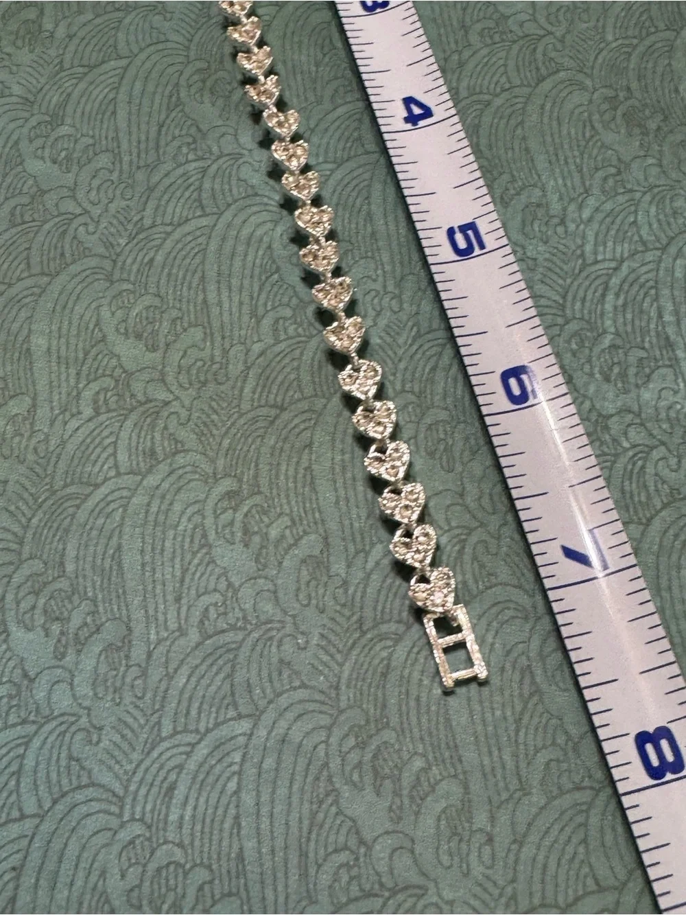HEART SHAPE WITH RHINESTONES BRACELET